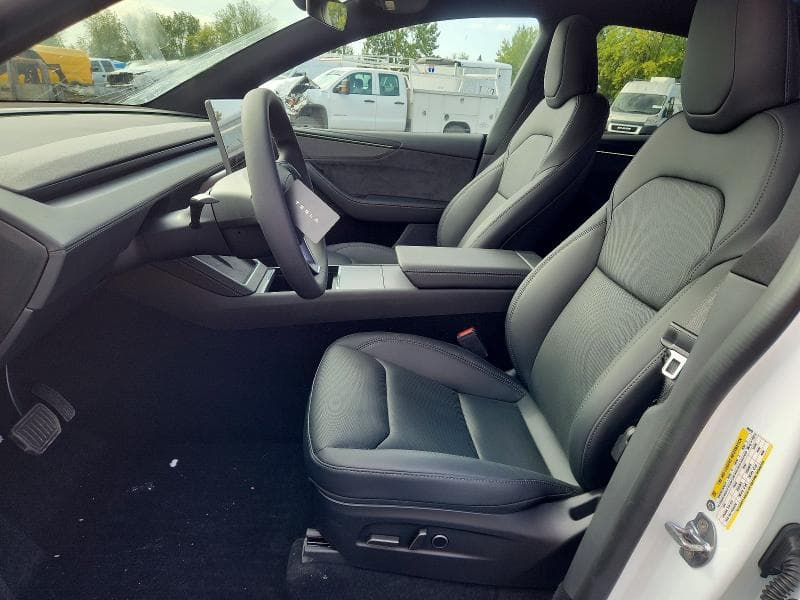 2026 TESLA MODEL Y 7