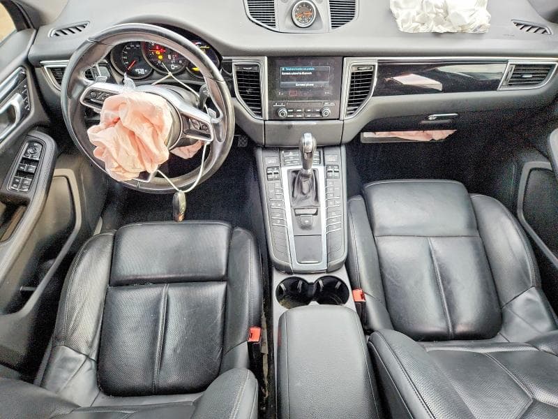 2017 PORSCHE MACAN 8