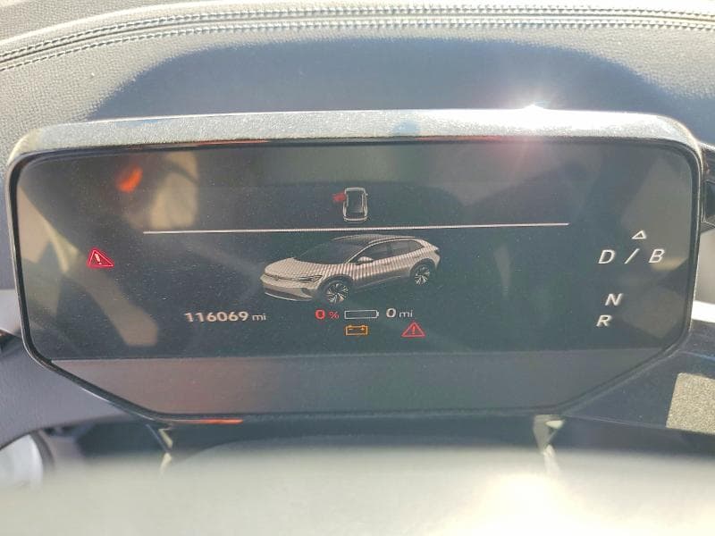 2023 VOLKSWAGEN ID.4 PRO 9