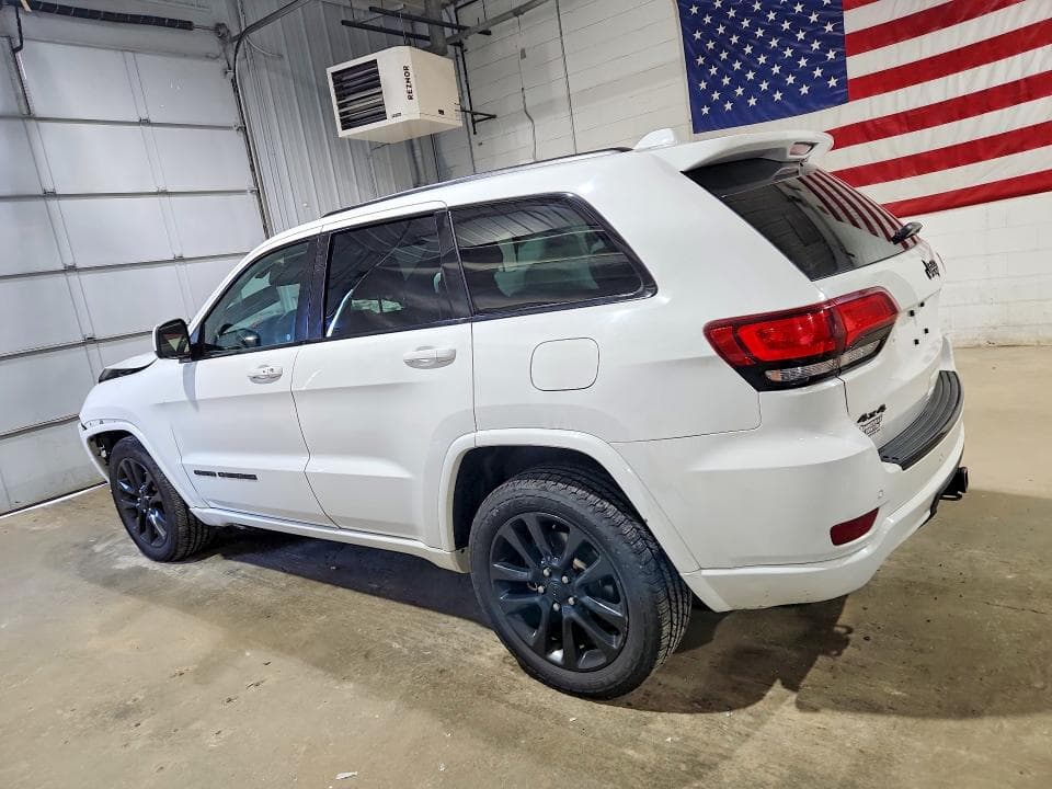 2017 JEEP GRAND CHEROKEE LAREDO 2