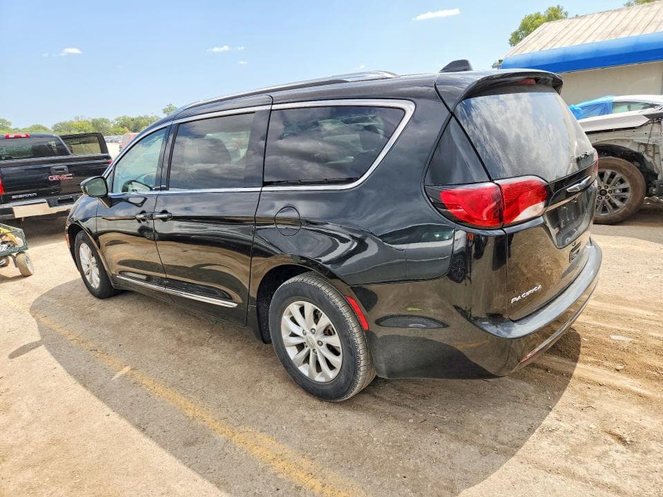 2018 CHRYSLER PACIFICA TOURING L 2