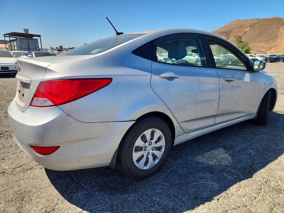 2017 HYUNDAI ACCENT SE 3