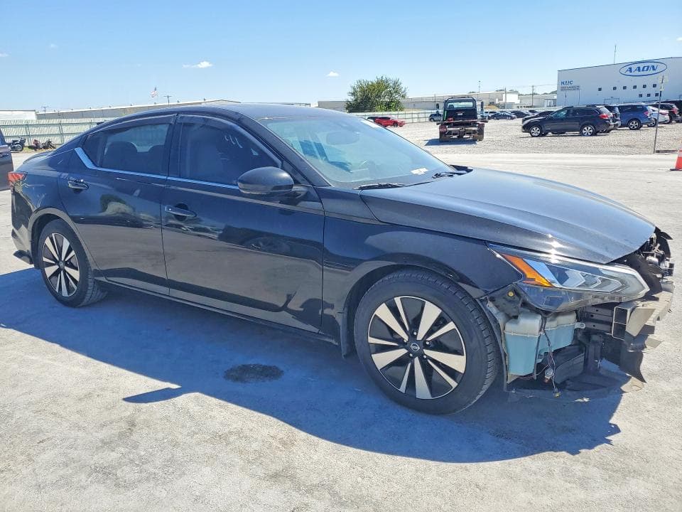 2020 NISSAN ALTIMA SV 4