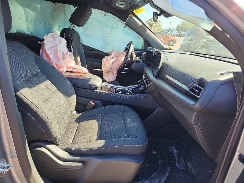 2024 CHEVROLET TRAVERSE LS 7