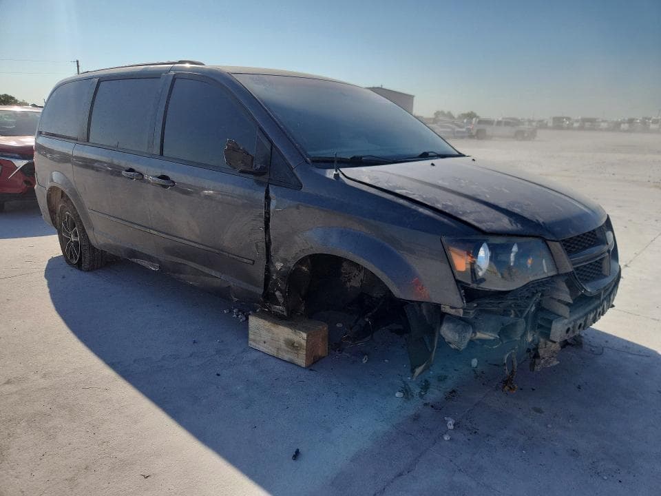 2017 DODGE GRAND CARAVAN GT 4