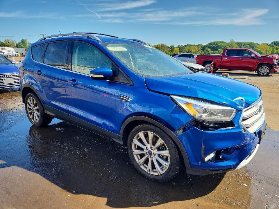 2017 FORD ESCAPE TITANIUM 4