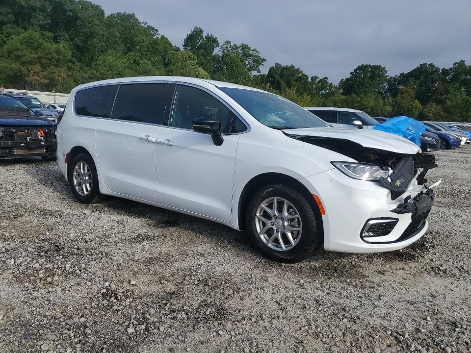 2026 CHRYSLER PACIFICA SELECT 4