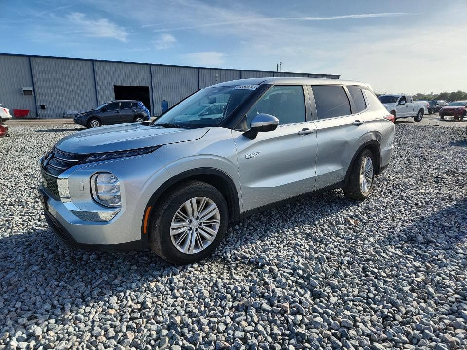 2024 MITSUBISHI OUTLANDER ES - 1