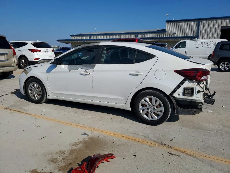 2019 HYUNDAI ELANTRA SE 2
