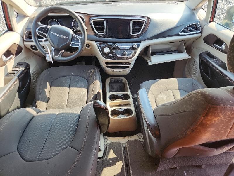 2017 CHRYSLER PACIFICA TOURING 8