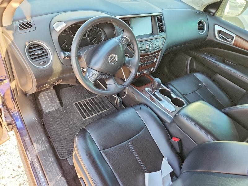 2017 NISSAN PATHFINDER PLATINUM 8