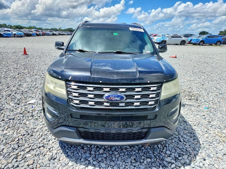 2017 FORD EXPLORER XLT 5