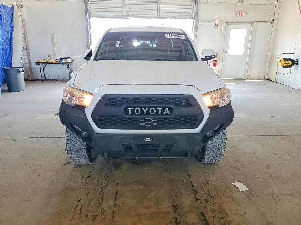 2018 TOYOTA TACOMA SR V6 5