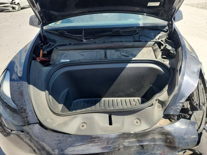 2024 TESLA MODEL Y 11