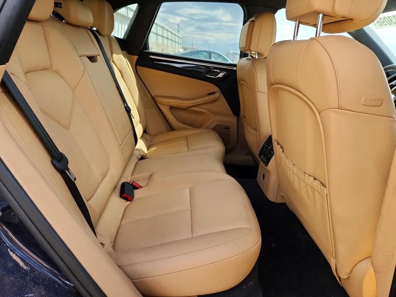 2018 PORSCHE MACAN 11