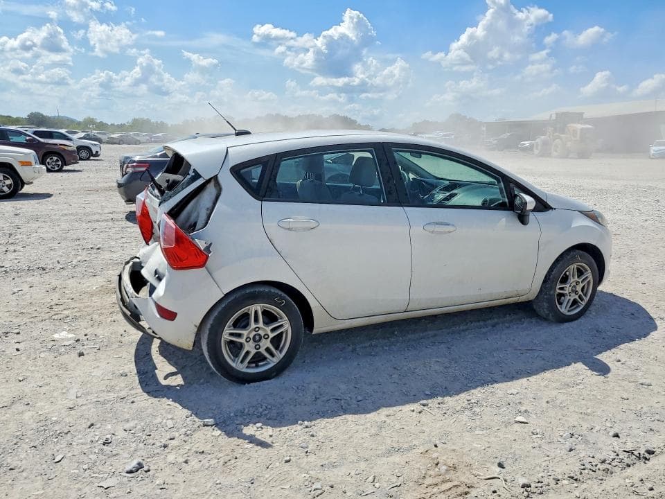 2017 FORD FIESTA SE 3