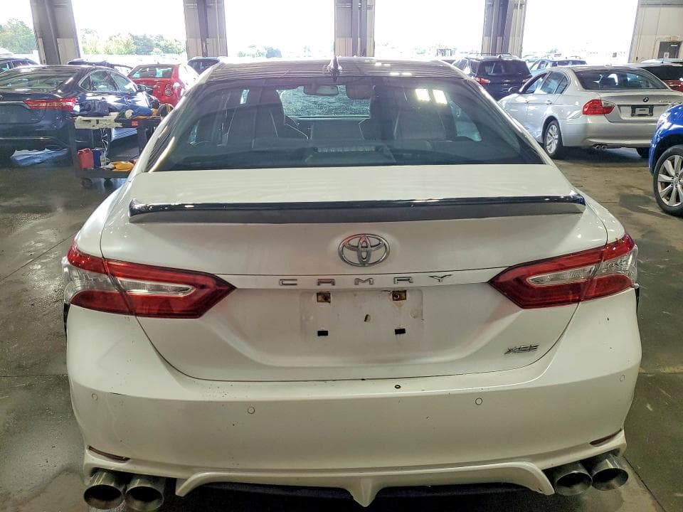 2018 TOYOTA CAMRY XSE V6 6