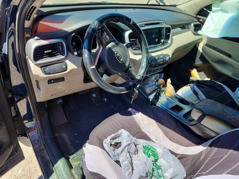 2017 KIA SORENTO LX 8