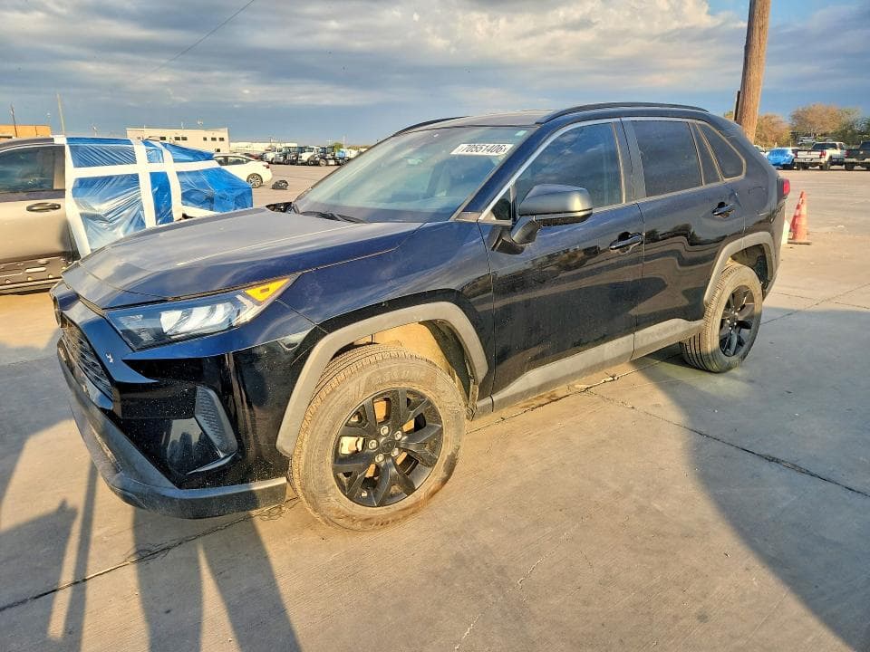 2021 TOYOTA RAV4 LE