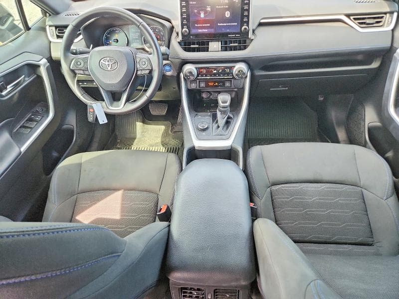 2022 TOYOTA RAV4 SE 8