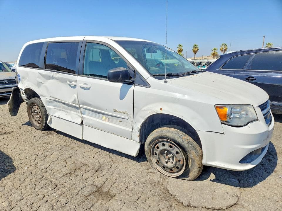 2017 DODGE GRAND CARAVAN SE 4