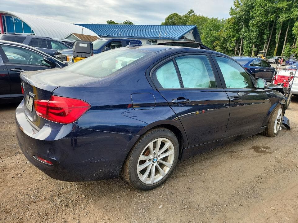 2017 BMW 320 XI 3