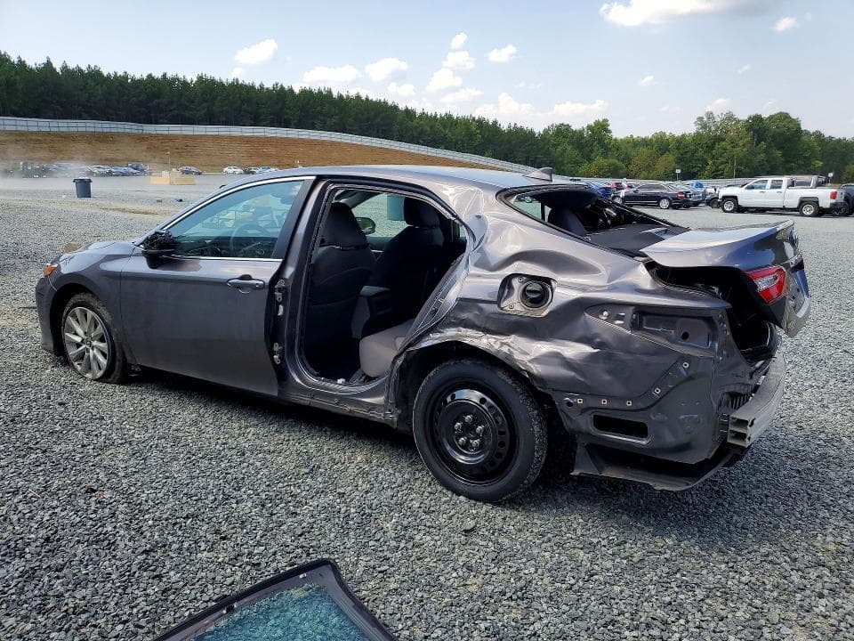 2019 TOYOTA CAMRY LE 2