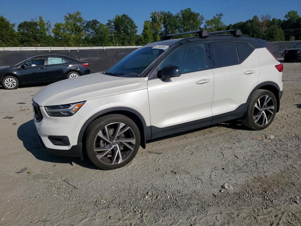 2021 VOLVO XC40 T5 R-DESIGN
