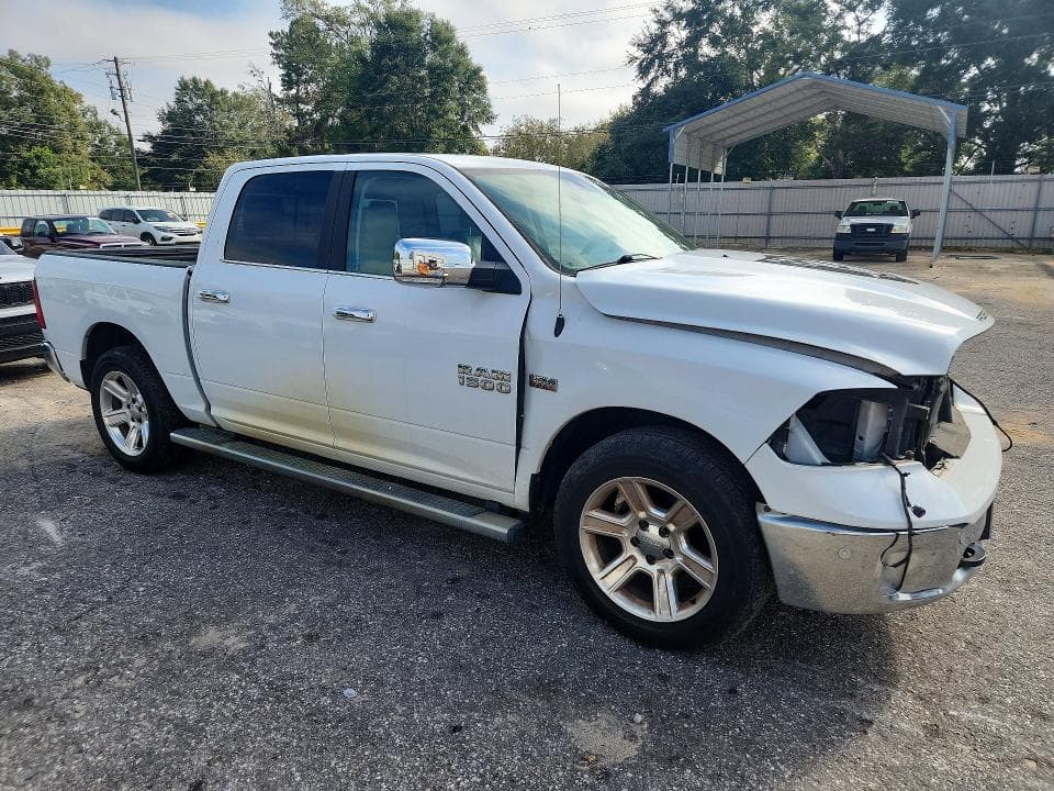 2018 RAM 1500 SLT 4