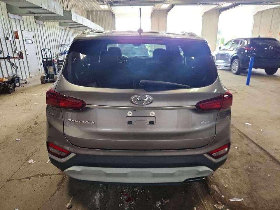 2019 HYUNDAI SANTA FE SE 6