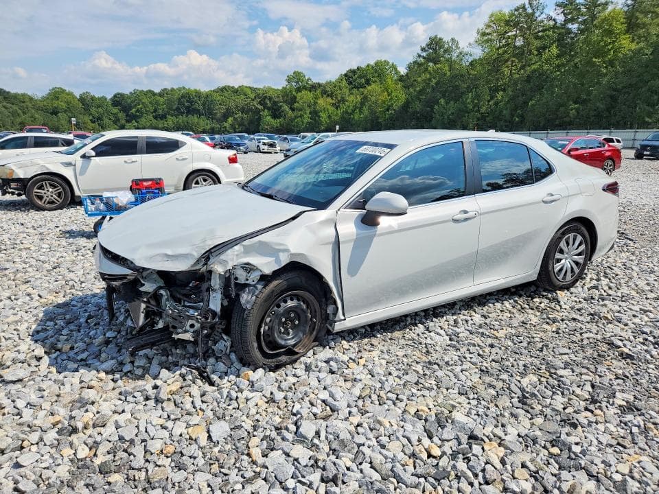 2022 TOYOTA CAMRY LE - 1
