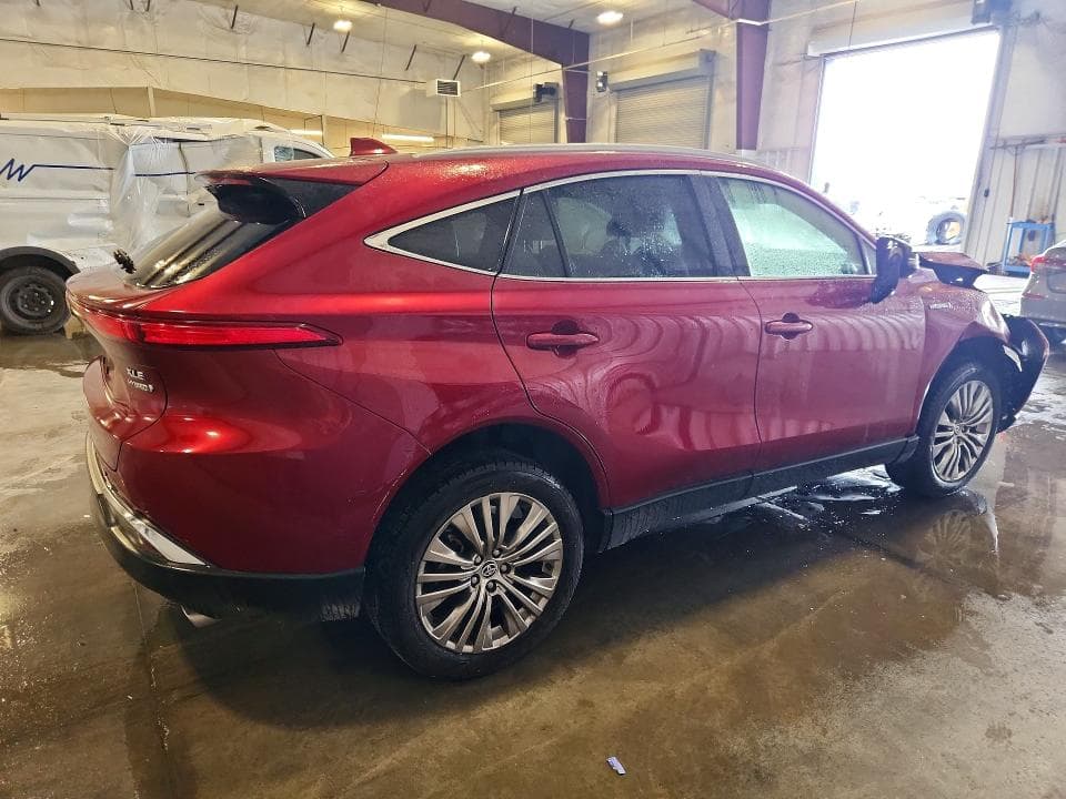 2021 TOYOTA VENZA XLE 3