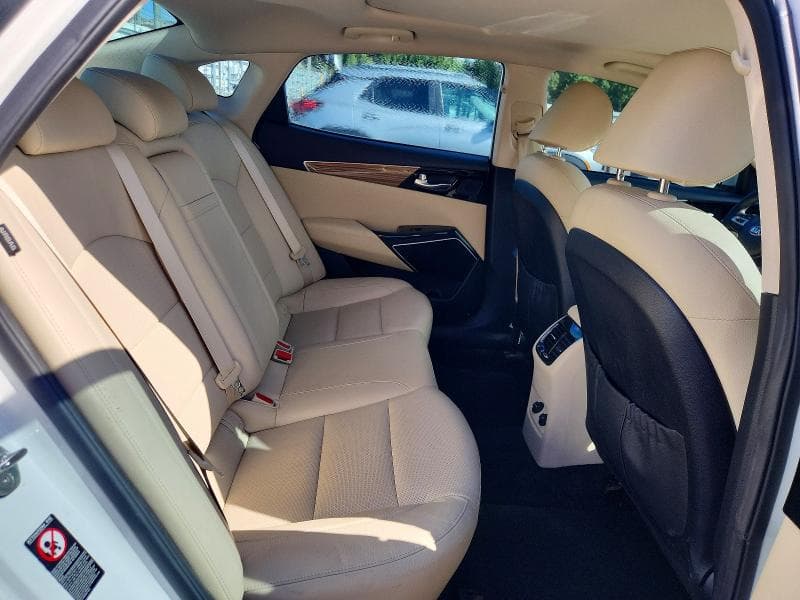 2017 KIA CADENZA PREMIUM 10