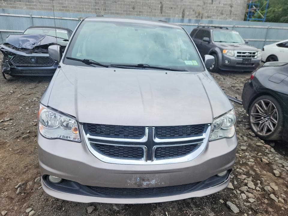2018 DODGE GRAND CARAVAN SXT 5
