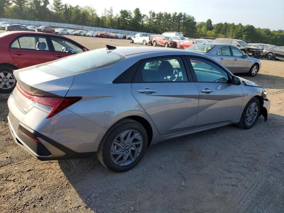 2026 HYUNDAI ELANTRA HYBRID BLUE 3