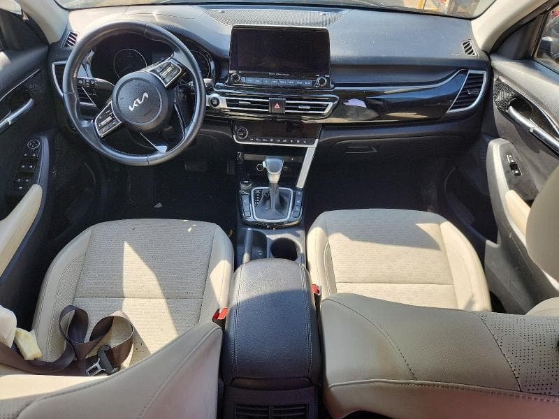 2023 KIA SELTOS EX 8