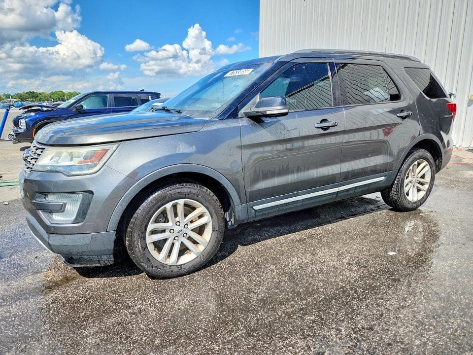 2017 FORD EXPLORER XLT - 1