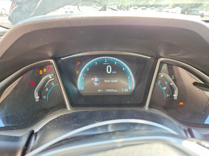 2018 HONDA CIVIC EX 9