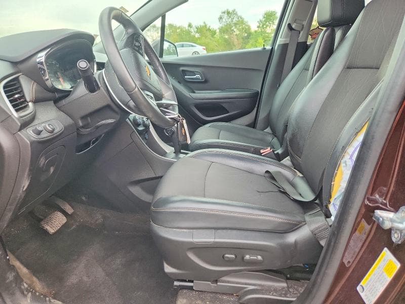 2021 CHEVROLET TRAX 1LT 7