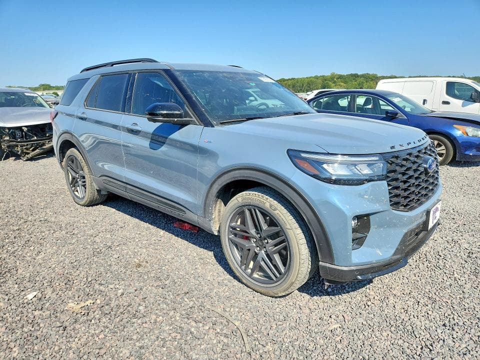 2025 FORD EXPLORER ST-LINE 4