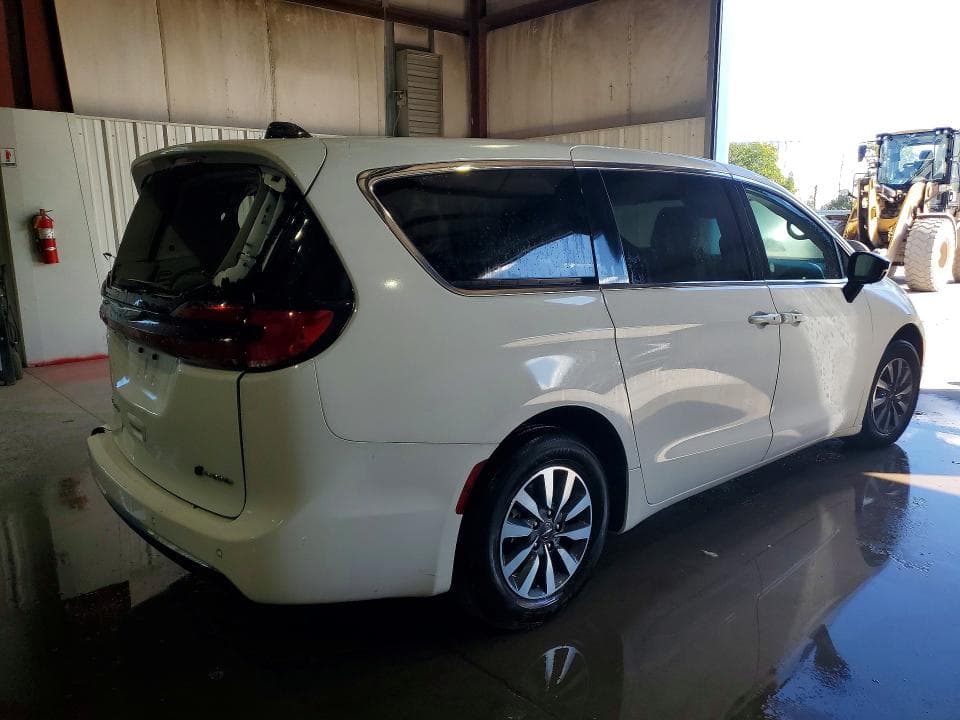 2024 CHRYSLER PACIFICA HYBRID SELECT 3