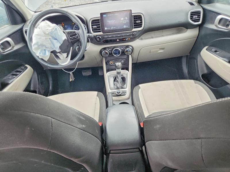 2021 HYUNDAI VENUE SEL 8