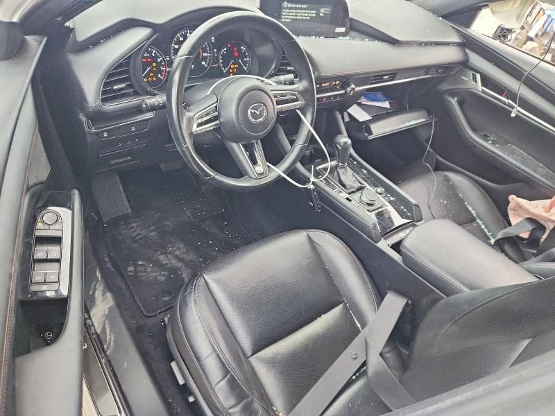 2023 MAZDA 3 PREMIUM 8