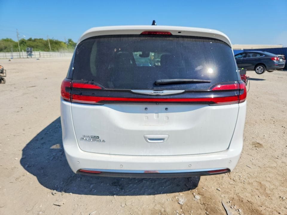 2024 CHRYSLER PACIFICA TOURING L 6