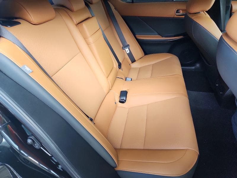 2021 LEXUS IS 300 10