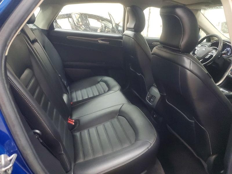 2017 FORD FUSION SE 10