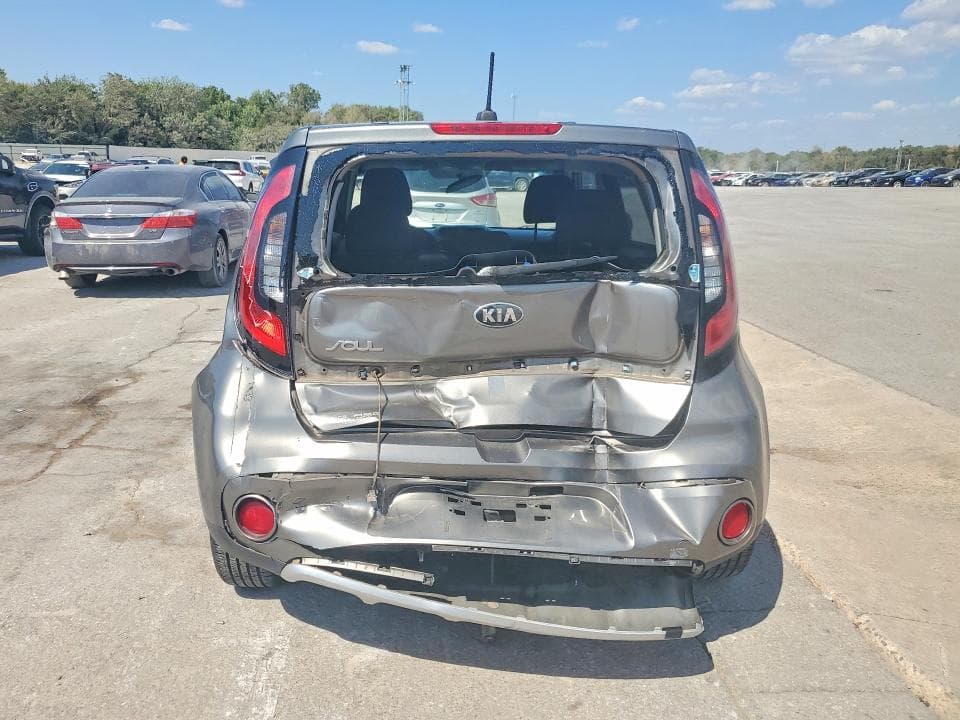 2018 KIA SOUL + 6