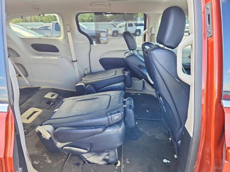 2018 CHRYSLER PACIFICA TOURING L PLUS 11