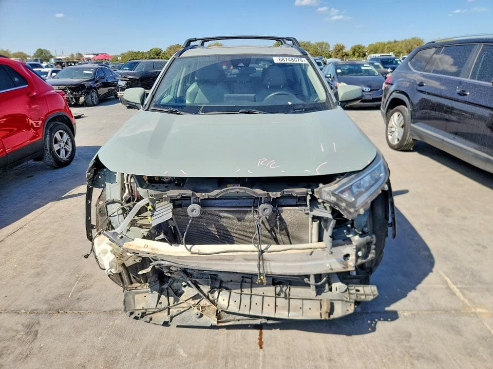 2020 TOYOTA RAV4 XLE PREMIUM 5