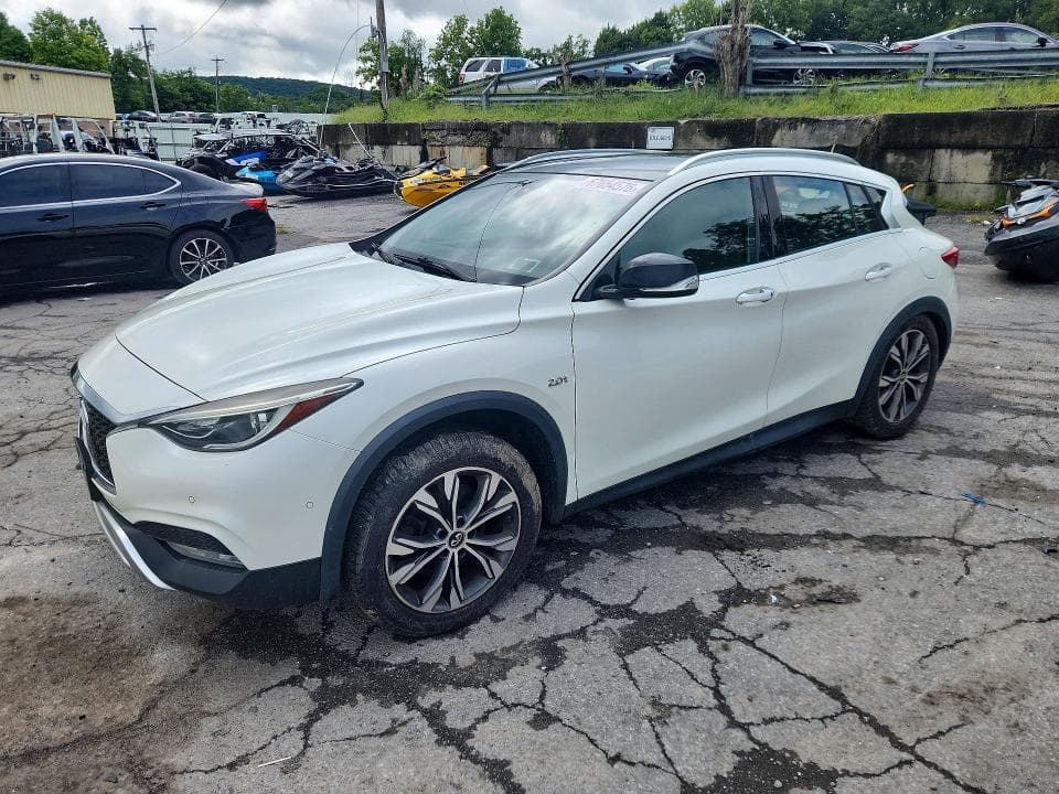 2018 INFINITI QX30 PREMIUM - 1